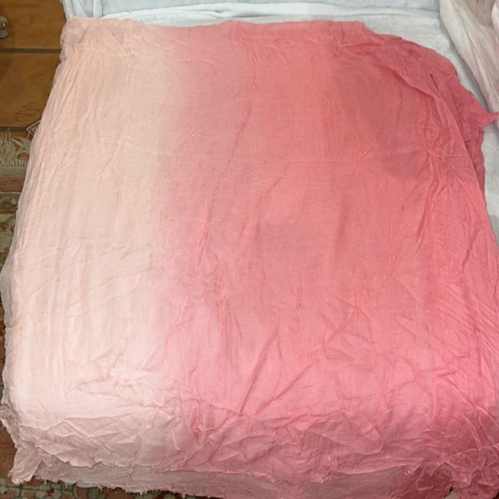 Pink ombré scarf 